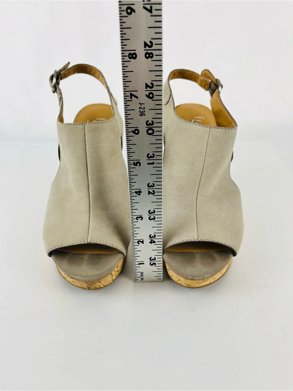 Franco Sarto Gabriel Peep Toe Suede Leather Wedge Sandal Taupe Gray Tan Size 8.5